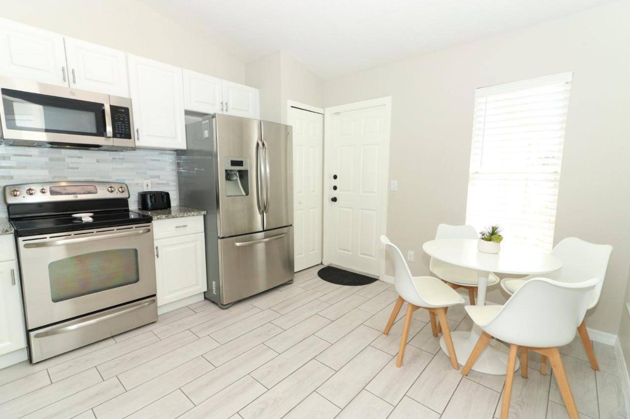 Lilys Stylish Villa Close To Disney Ideal For Long Stays Orlando Dış mekan fotoğraf